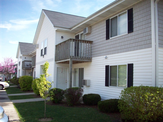 Cleora Apartments LLC in Beloit, WI - Foto de edificio