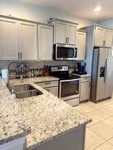 9208 Hillcroft Dr in Riverview, FL - Building Photo - Building Photo