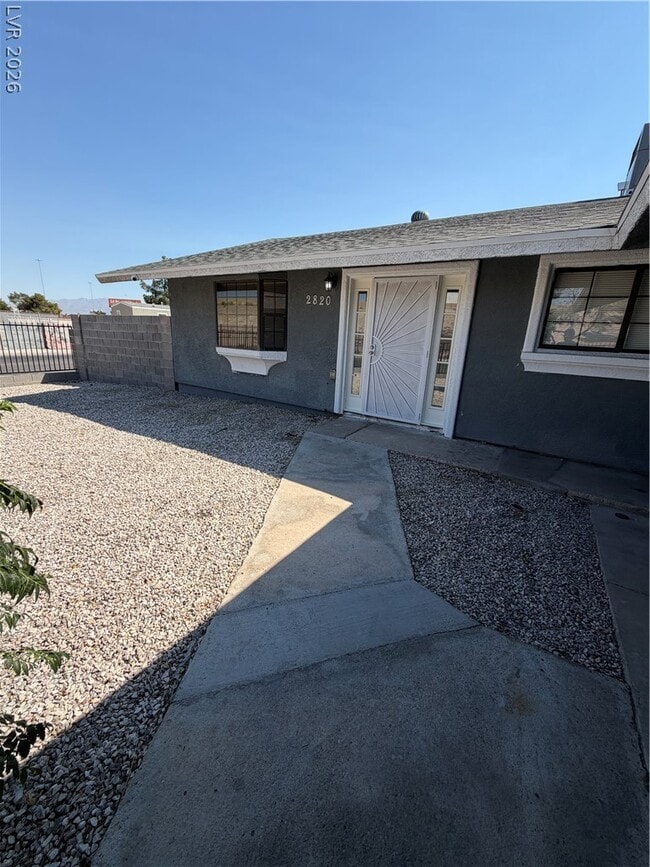 property at 2820 S Sandhill Rd