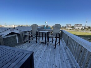 56821 North Carolina Hwy 12 in Hatteras, NC - Building Photo - Building Photo