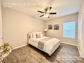 1312 S Yankton St in Alton, TX - Building Photo