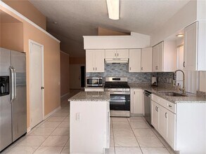 4108 Oakberry Dr in Orlando, FL - Building Photo - Building Photo