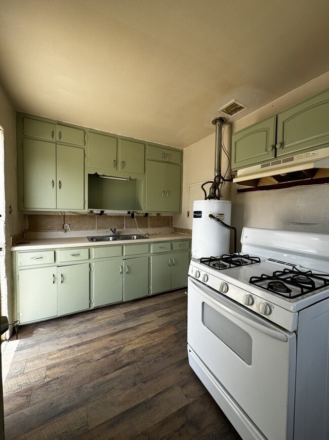 504 Headingly Ave NW in Albuquerque, NM - Building Photo - Building Photo