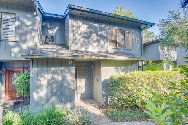 property at 18 Hillbrook Way