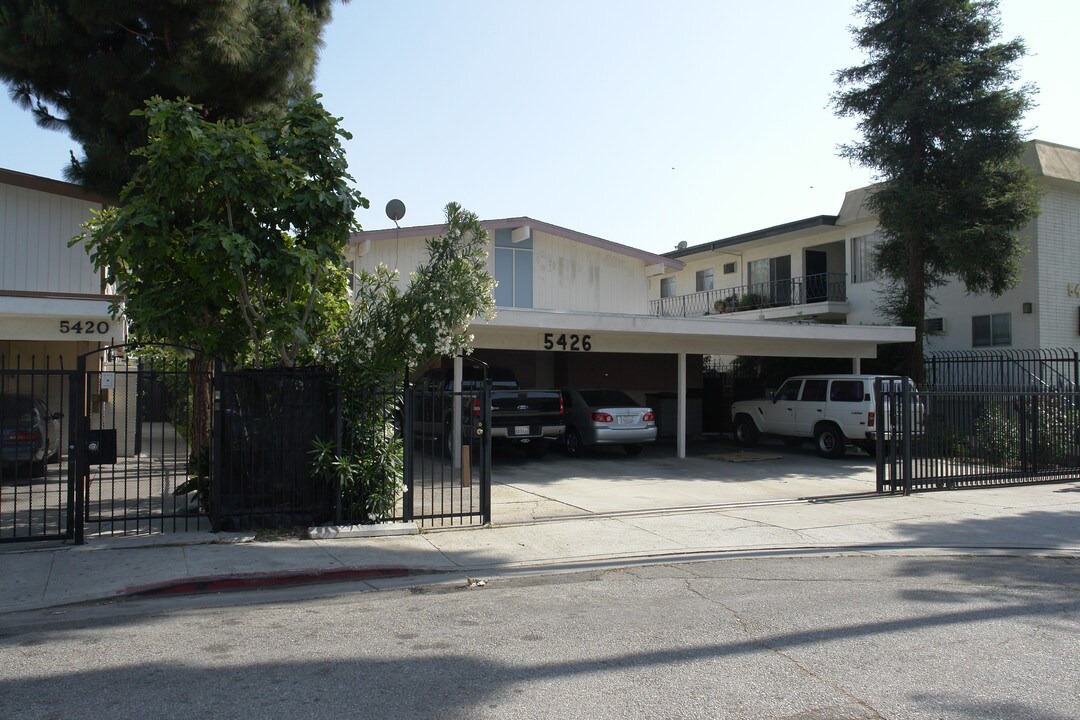 5426 Barton Ave in Los Angeles, CA - Foto de edificio