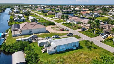 4730 Almar Dr in Punta Gorda, FL - Building Photo - Building Photo