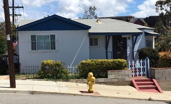 2565-2569 Columbia St in San Diego, CA - Building Photo