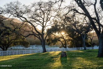 1753 Hidden Vly Rd in Westlake Village, CA - Building Photo - Building Photo