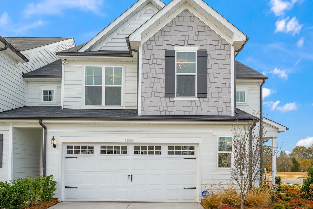 Wayford at Pringle Towns in Charlotte, NC - Building Photo