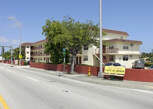 Michael Apartments in North Miami, FL - Building Photo - Building Photo