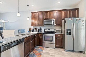 1117 Hillhurst Dr in Wesley Chapel, FL - Building Photo - Building Photo