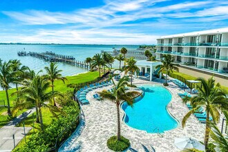 3051 Hafen Ln in Melbourne Beach, FL - Building Photo - Building Photo