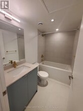 6 Chartwell Rd in Toronto, ON - Building Photo - Building Photo