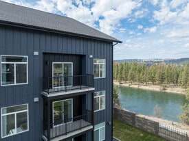 Arborview on the River in Spokane Valley, WA - Building Photo