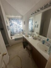 715 W Milton Dr in Arlington, TX - Building Photo - Building Photo