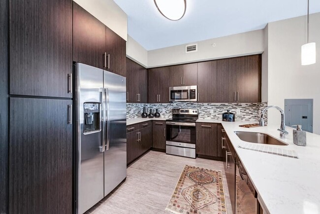 Legacy Gateway Apartments in Ft. Myers, FL - Building Photo - Building Photo
