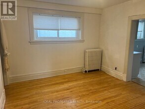 277 Bronson Ave in Ottawa, ON - Building Photo - Building Photo