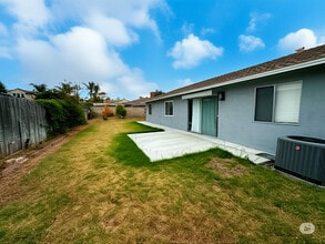 761 Temple Ave in Ventura, CA - Building Photo - Building Photo