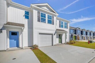 121 S Grassland Rd in Surf City, NC - Building Photo - Building Photo