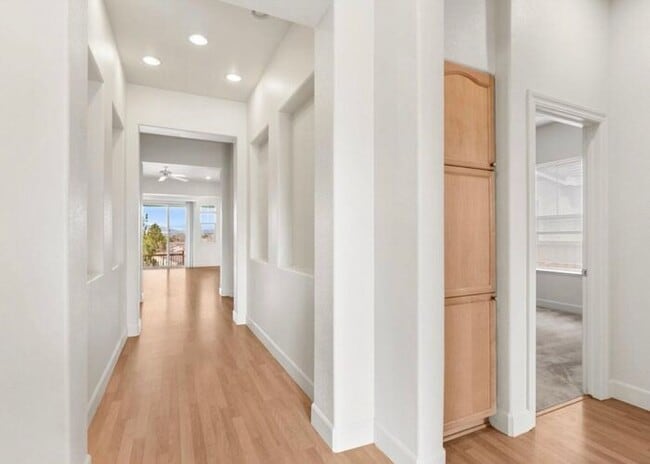 6060 Cielo Cir in Sparks, NV - Building Photo - Building Photo