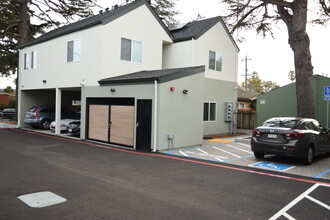 727 Hanover St in Santa Cruz, CA - Building Photo - Building Photo