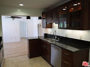 11339 Venice Blvd. in Los Angeles, CA - Building Photo - Building Photo