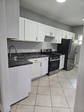 5047 Diamond St in Philadelphia, PA - Building Photo - Building Photo