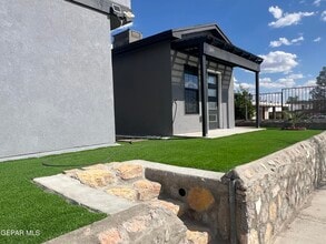 300 Ruby Dr in El Paso, TX - Building Photo - Building Photo