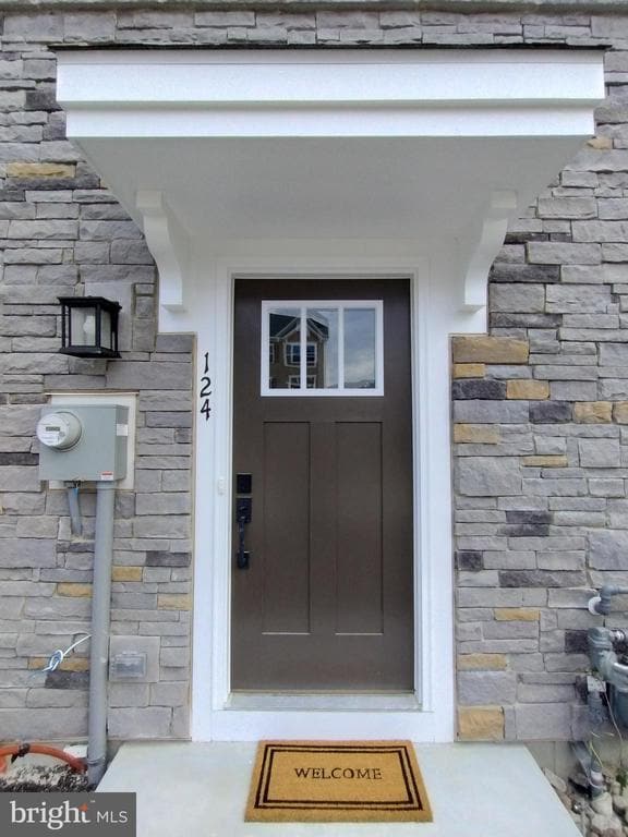 property at 124 Glory Maple Ln