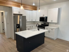 725 W 350 N, Unit #1 in Vernal, UT - Building Photo - Building Photo