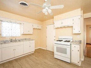 9909 N McKinley Ave in Oklahoma City, OK - Building Photo - Building Photo