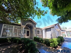 663 Stoneridge Ct in Lathrop, CA - Building Photo