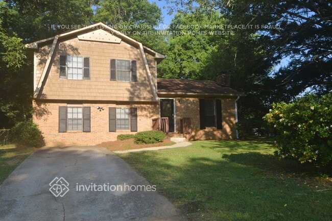 property at 3405 Estes Park Dr SW