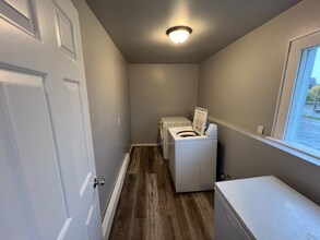 2205 Park Pl in Sheboygan, WI - Building Photo - Building Photo