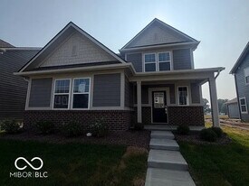 425 Eisenhower St in Fortville, IN - Building Photo