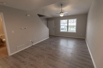 5313-5315-5315 Currituck Ln in Columbia, MO - Foto de edificio - Building Photo