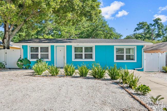property at 724 2nd Ave NE