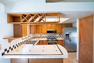 3328 E 34th Ave in Spokane, WA - Building Photo - Building Photo