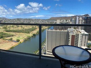 445 Seaside Ave in Honolulu, HI - Building Photo - Building Photo