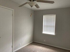 1807 S Center St in Denison, TX - Building Photo - Building Photo