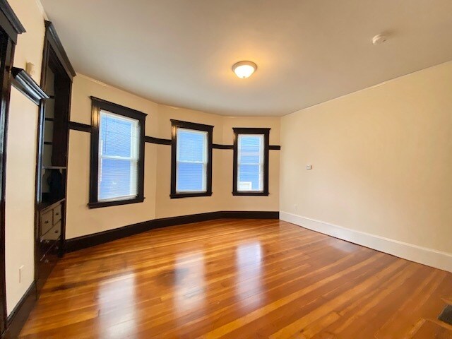 44 Easton St, Unit 3 in Boston, MA - Building Photo - Building Photo