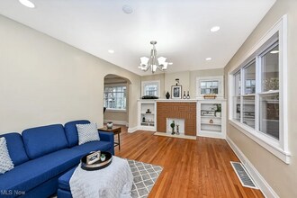 1088 Lexington Ave in Akron, OH - Building Photo - Building Photo