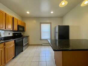 47 Carolina Ave, Unit 2 in Providence, RI - Building Photo - Building Photo