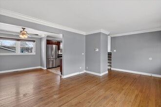 5635 Alabama Ave in Clarendon Hills, IL - Building Photo - Building Photo