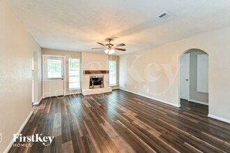 9702 Desert Flower Ln in Houston, TX - Building Photo - Building Photo