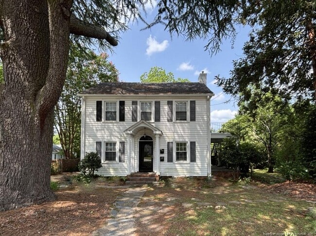 property at 1516 Fort Bragg Rd
