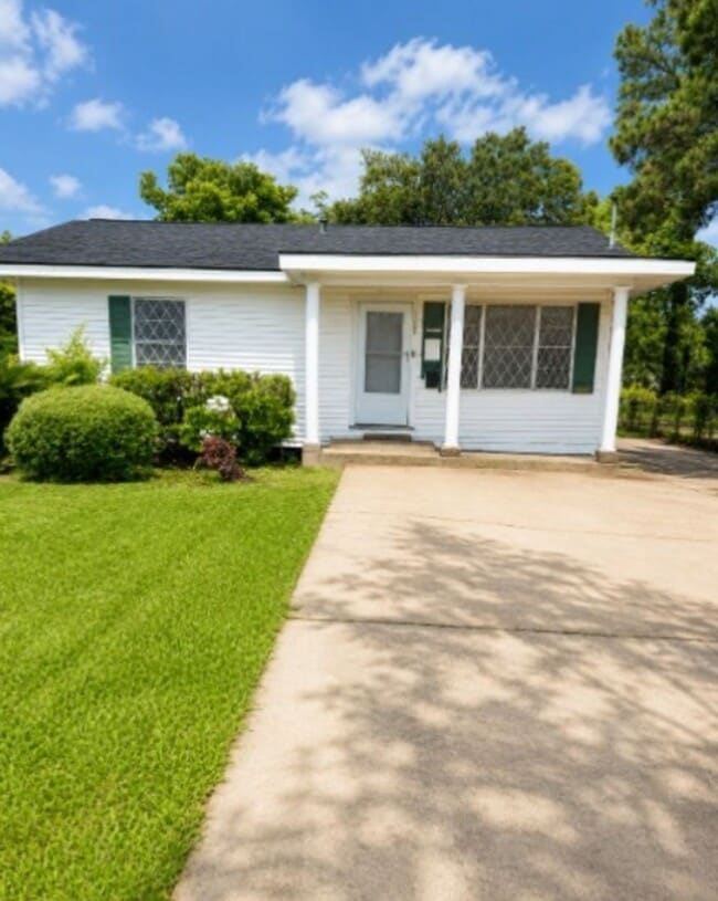 property at 3255 Waverly St