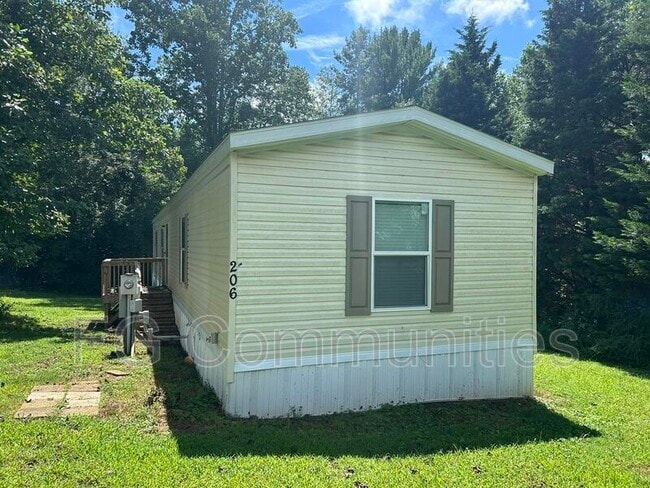 property at 206 Mt Pilot Mhp Dr
