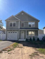 793 Pond St in Bridgeport, CT - Building Photo