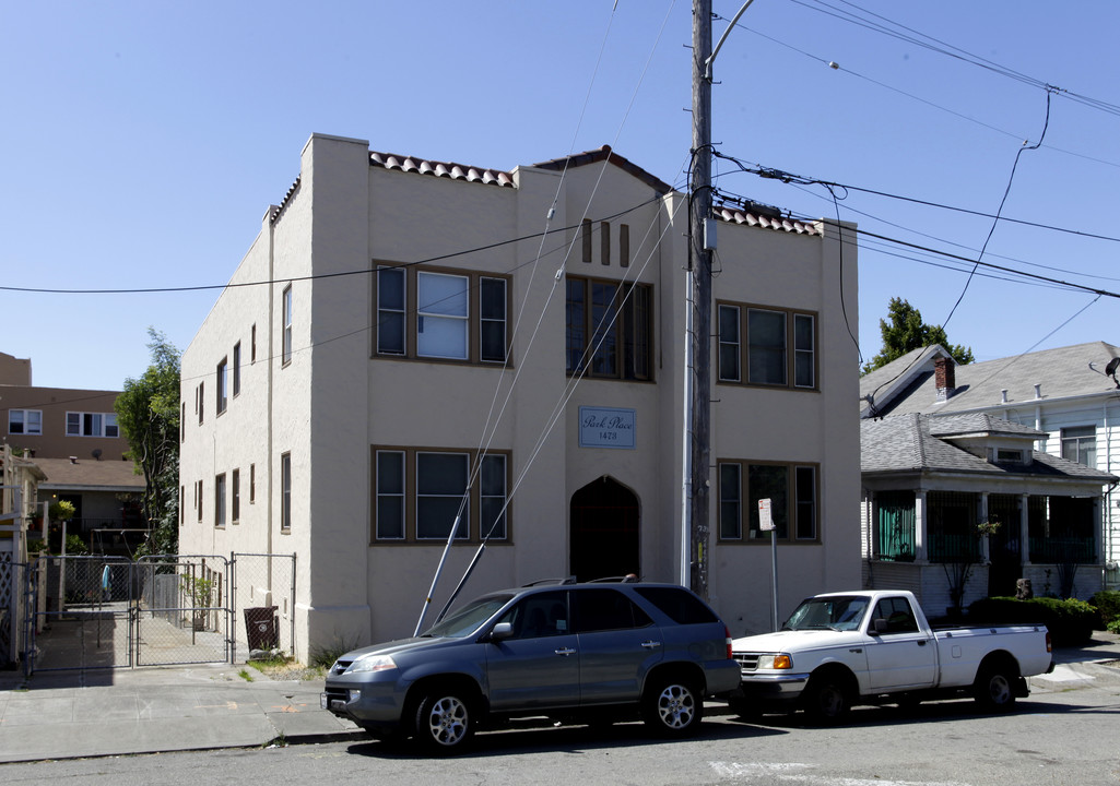 1473 E 33rd St in Oakland, CA - Foto de edificio